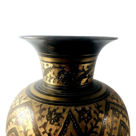 11" Vintage Brass Vase – Hand-Etched Floral Design – Made in India – Black & Gol - Picture 11 of 11